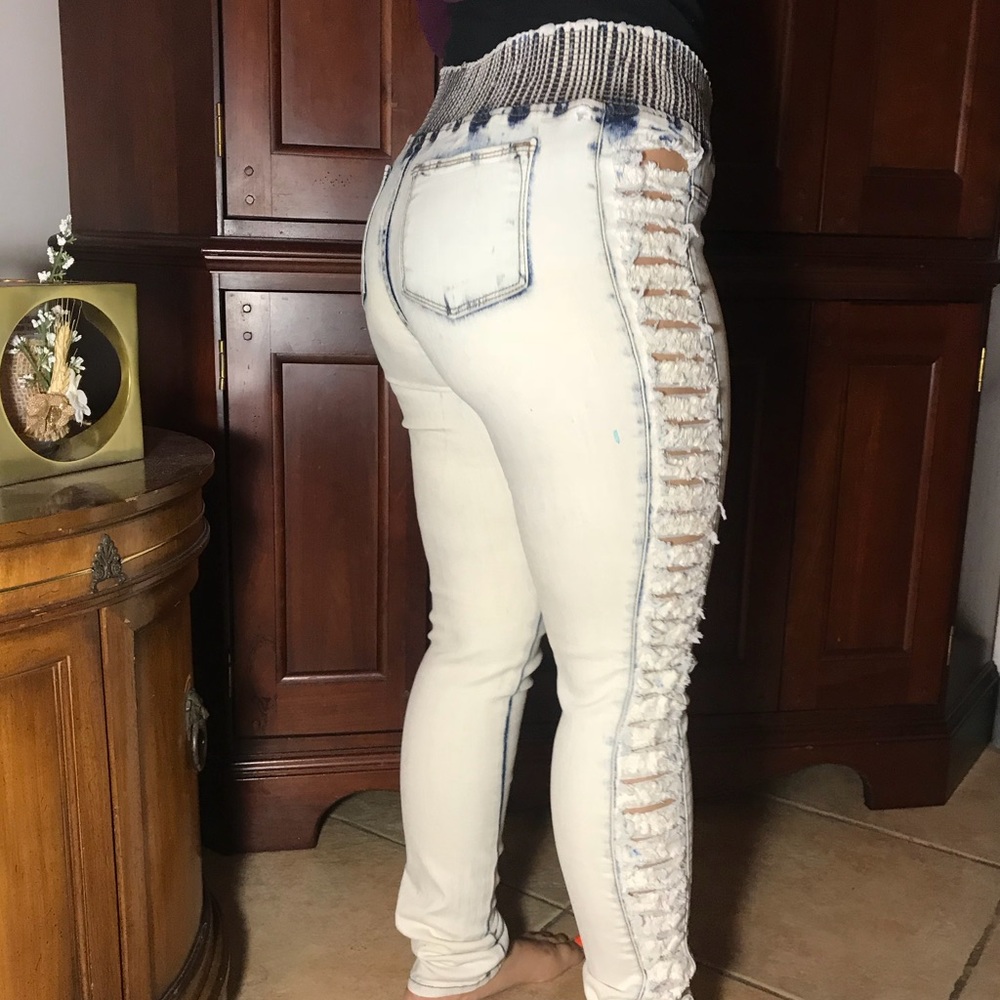 High Waisted Acid Washed Ripped Jeggings Size M